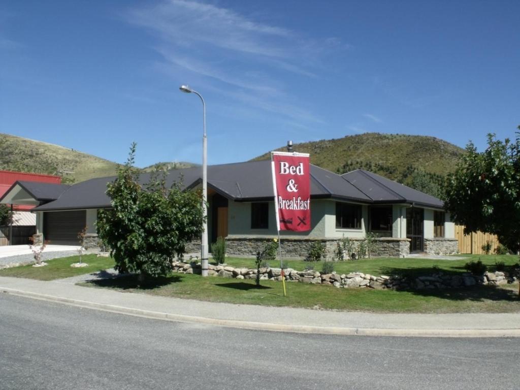 Bigsky Bed And Breakfast Омарама Экстерьер фото